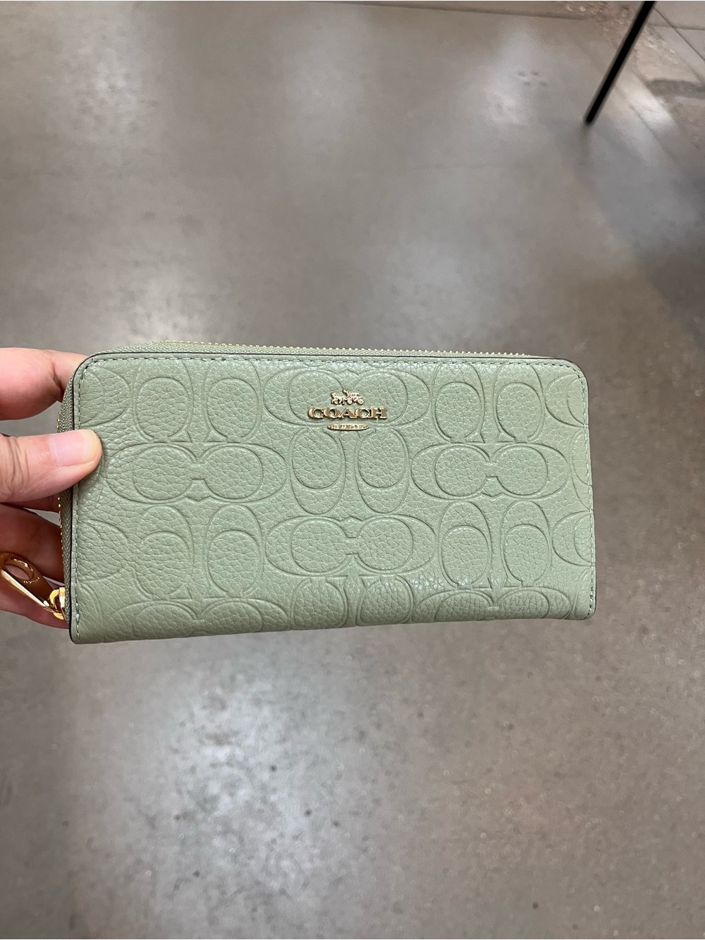 Coach Long Zip Around Wallet In Signature Leather NWT